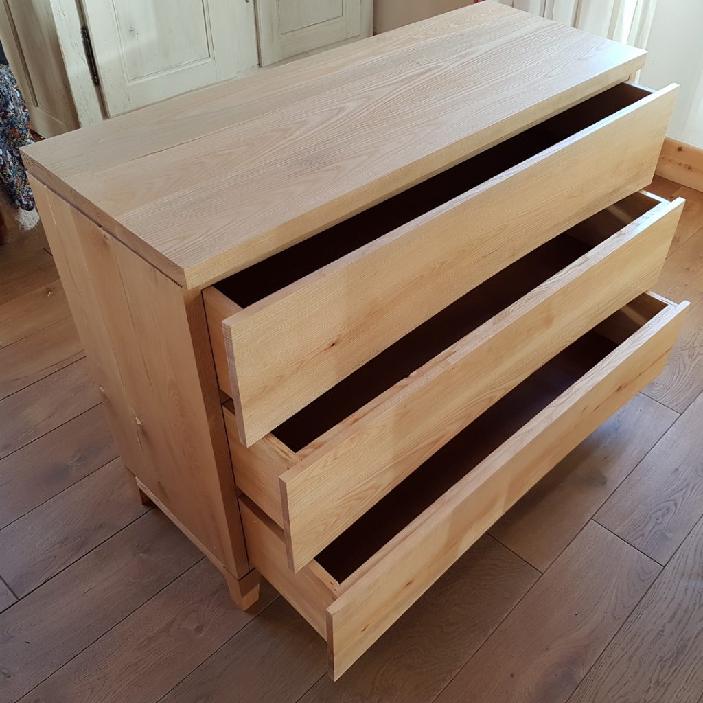 Commode frêne